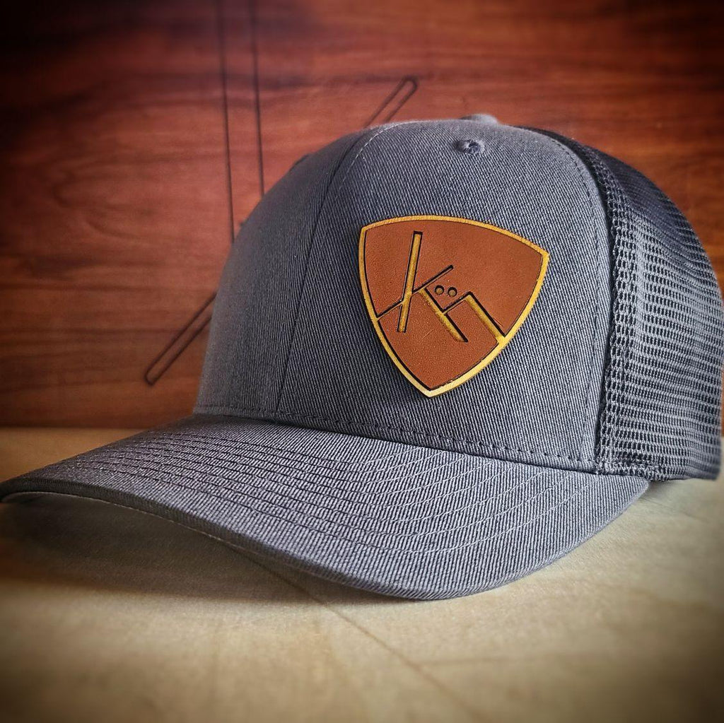 Hats | Snapback Trucker | Charcoal/Black.